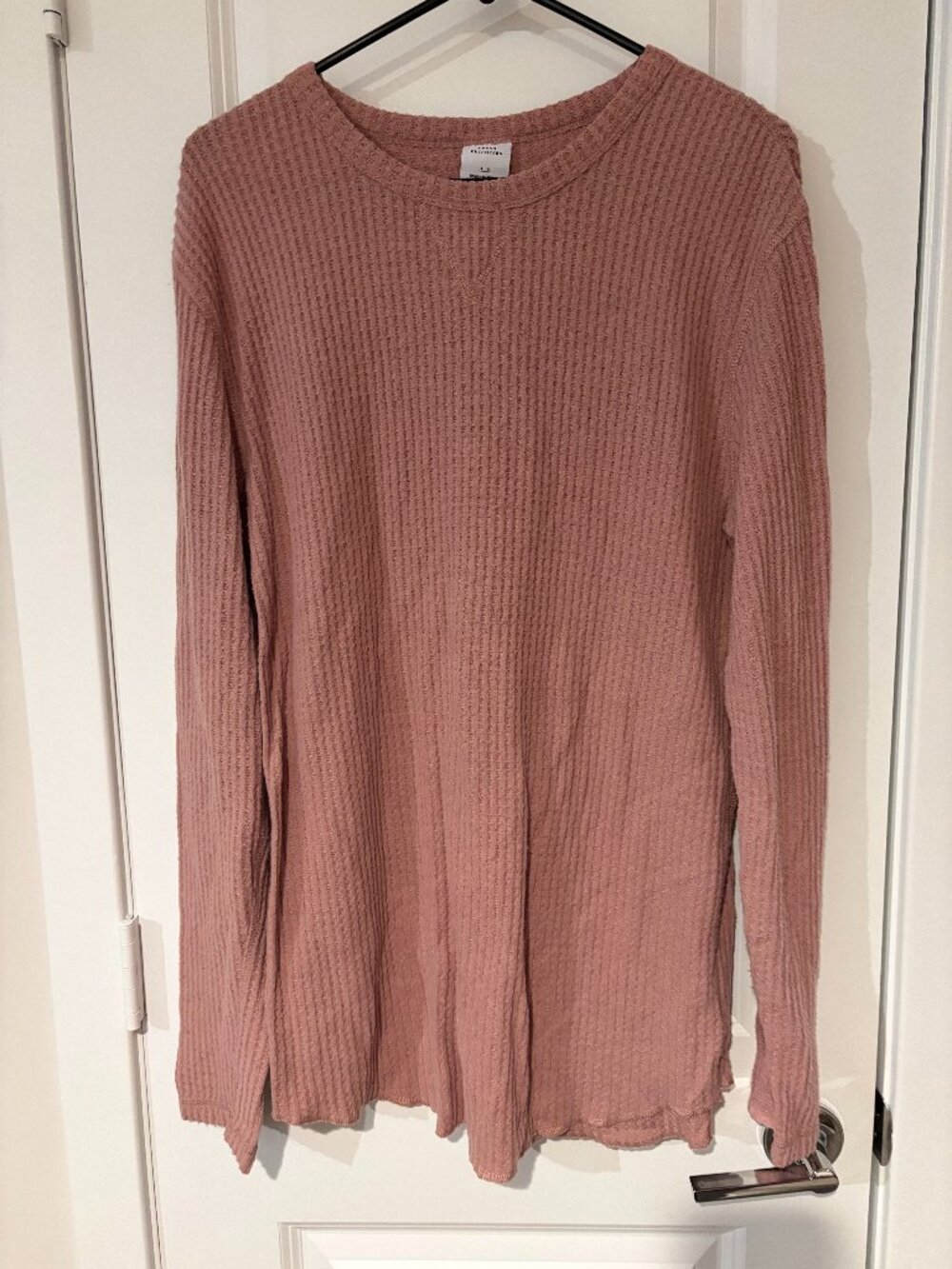 Urban Outfitters Men's Sweater - shirt